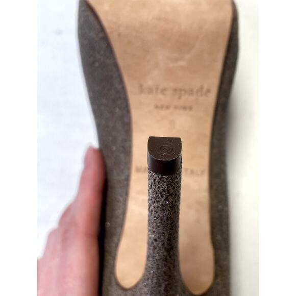 KATE SPADE Glitter Round Toe Suede Pumps Stiletto Heel Taupe Gray Women's 8 - Picture 7 of 10